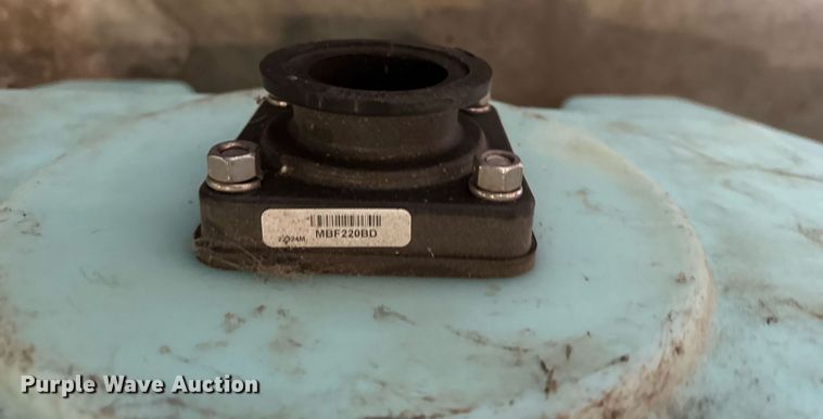 image for item OG9746 Norwesco  poly tank