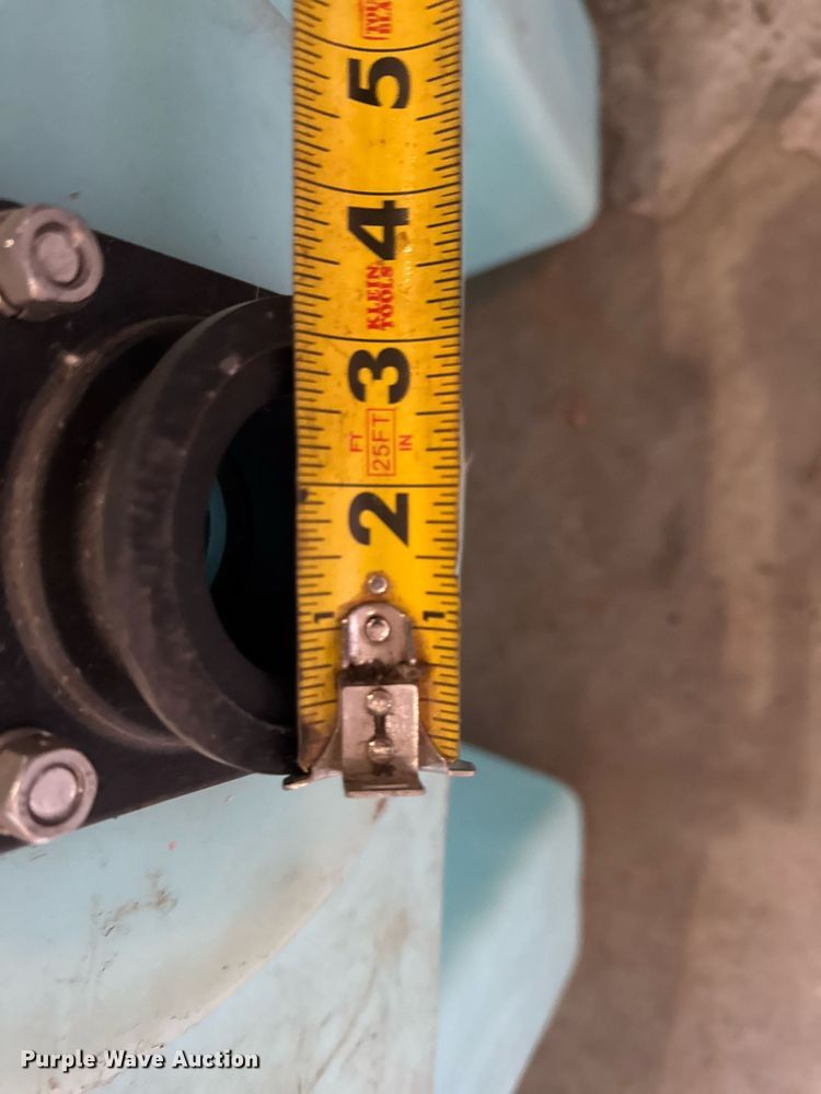 image for item OG9746 Norwesco  poly tank