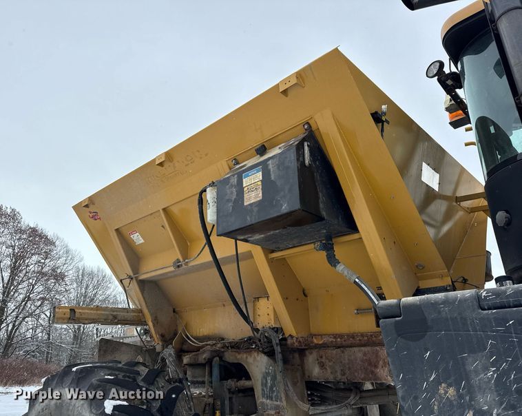 image for item OG9755 2013 Agco Rogator RG1100 spreader