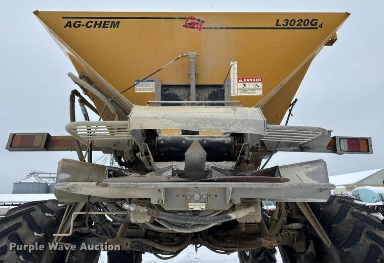 image for item OG9755 2013 Agco Rogator RG1100 spreader