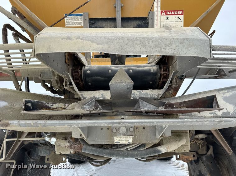 image for item OG9755 2013 Agco Rogator RG1100 spreader