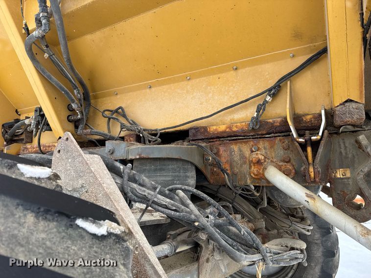 image for item OG9755 2013 Agco Rogator RG1100 spreader