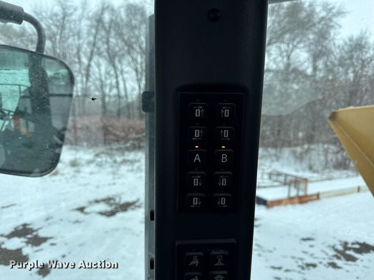 image for item OG9755 2013 Agco Rogator RG1100 spreader