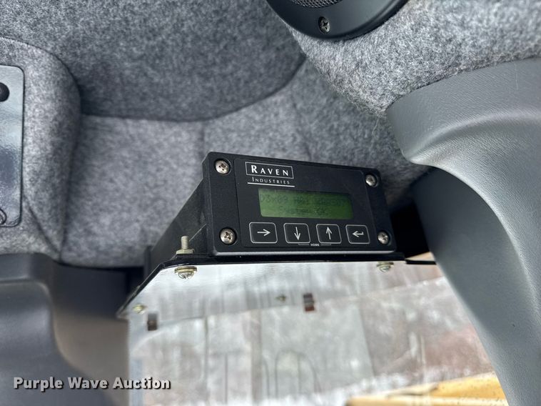 image for item OG9755 2013 Agco Rogator RG1100 spreader