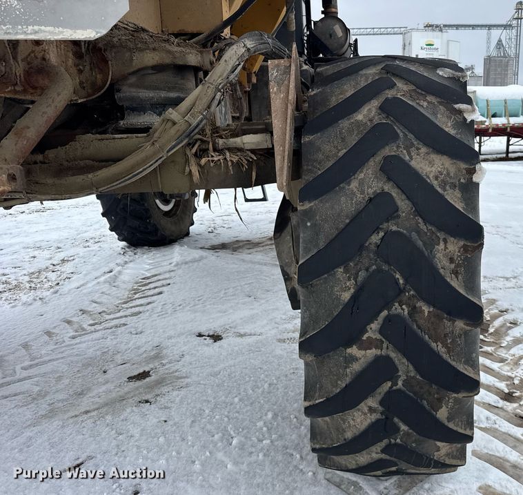 image for item OG9755 2013 Agco Rogator RG1100 spreader