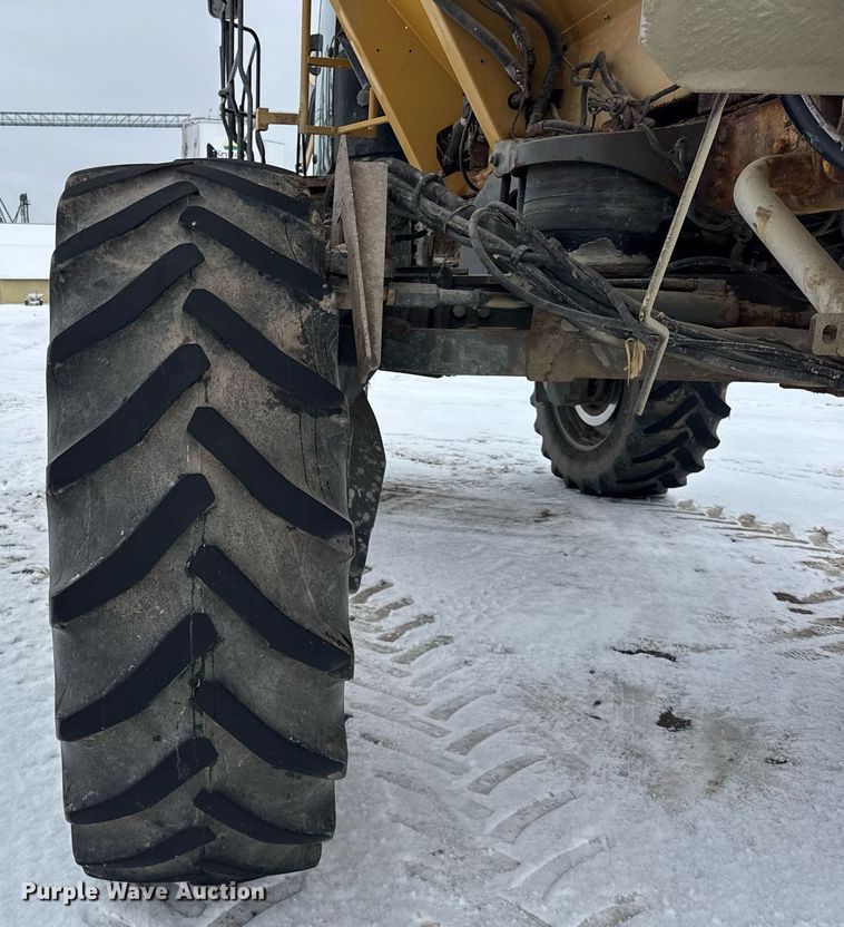 image for item OG9755 2013 Agco Rogator RG1100 spreader