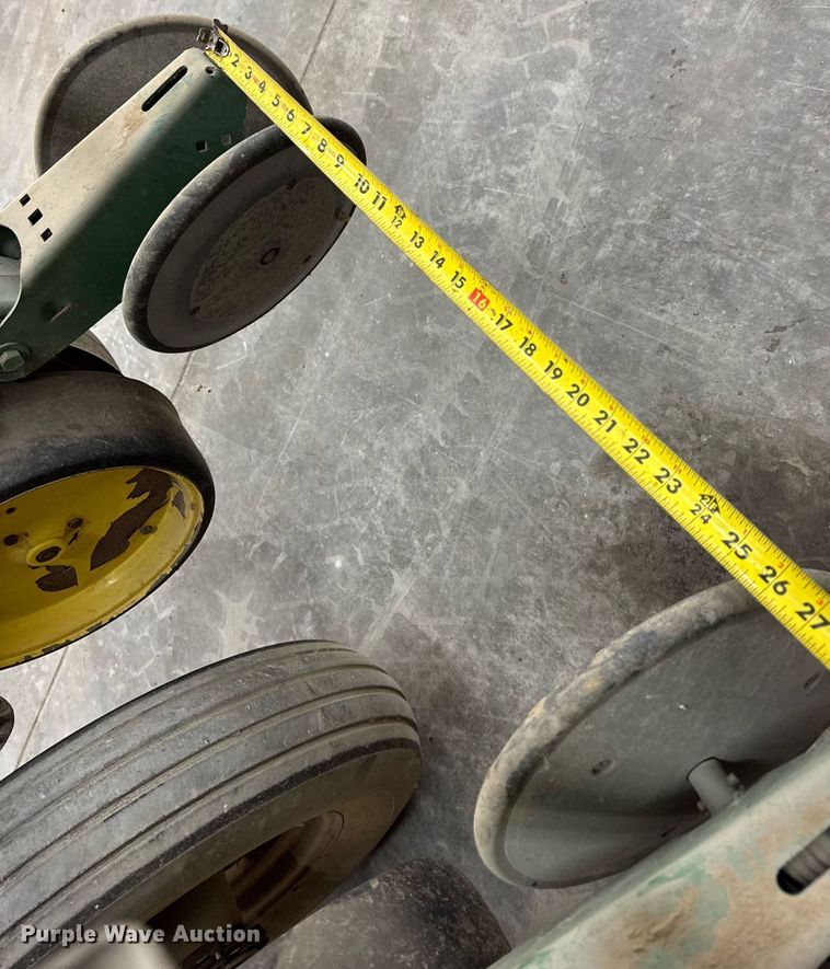 image for item OG9760 John Deere 7000 planter