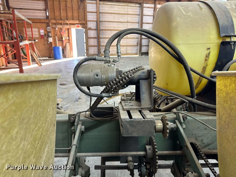 image for item OG9760 John Deere 7000 planter