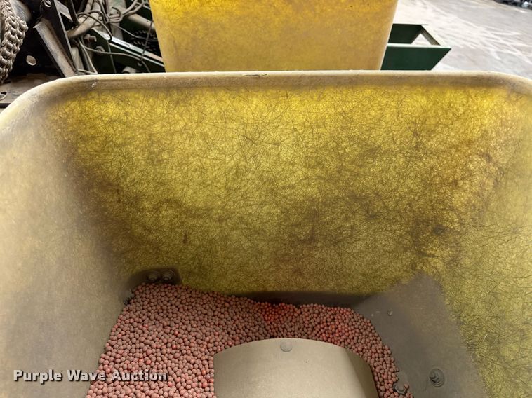 image for item OG9760 John Deere 7000 planter