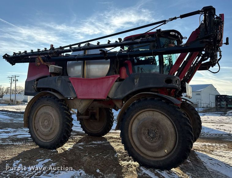 image for item OG9762 2014 Miller Nitro 5240 sprayer