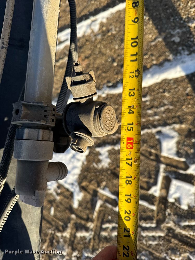 image for item OG9762 2014 Miller Nitro 5240 sprayer