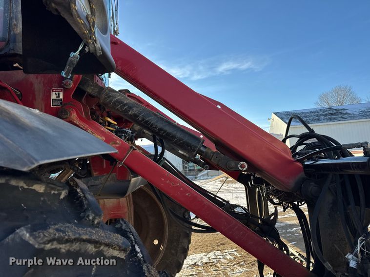 image for item OG9762 2014 Miller Nitro 5240 sprayer