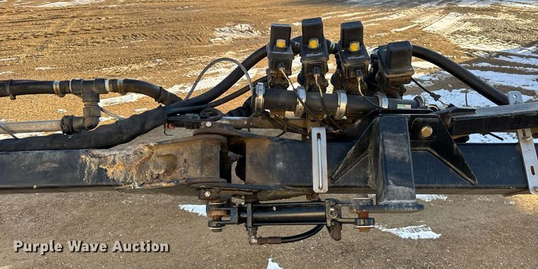 image for item OG9762 2014 Miller Nitro 5240 sprayer