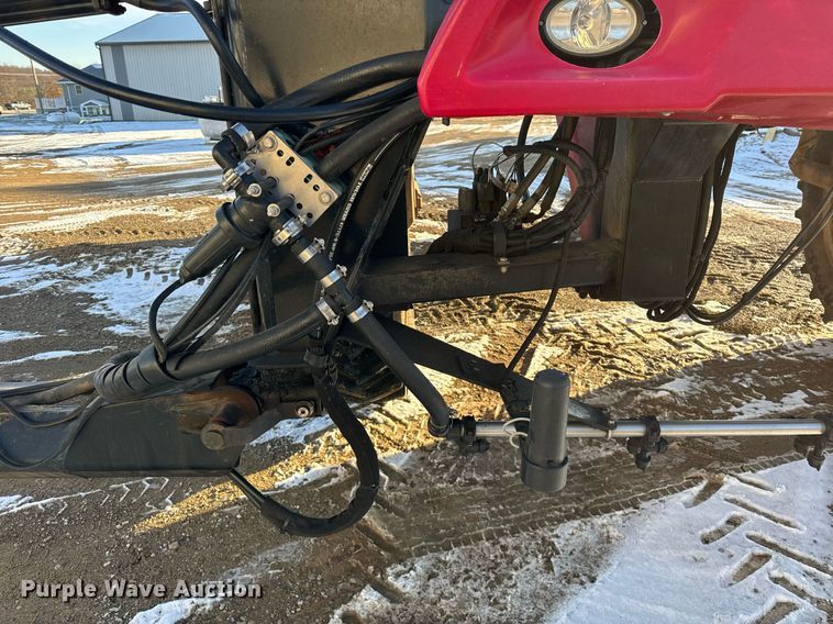image for item OG9762 2014 Miller Nitro 5240 sprayer