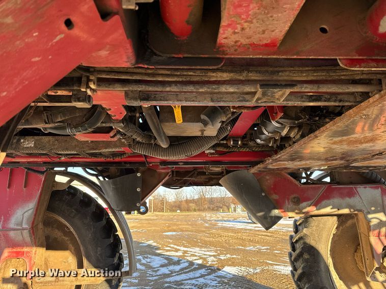 image for item OG9762 2014 Miller Nitro 5240 sprayer