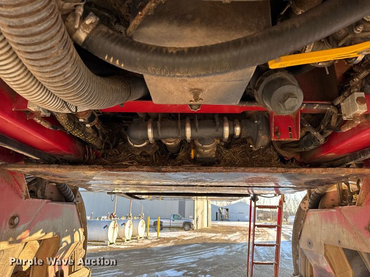 image for item OG9762 2014 Miller Nitro 5240 sprayer