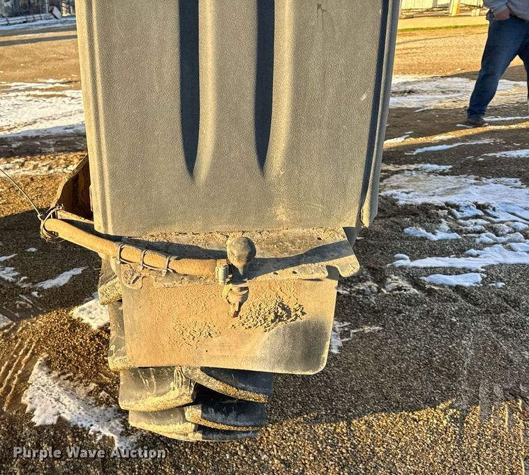 image for item OG9762 2014 Miller Nitro 5240 sprayer