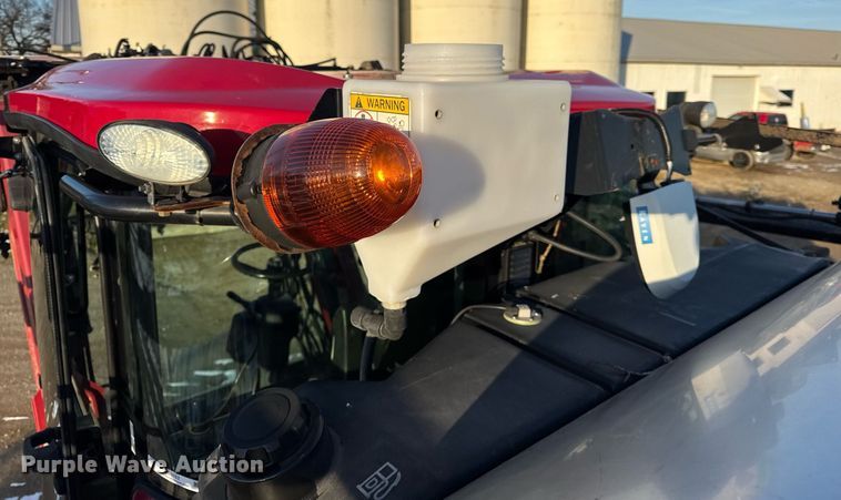 image for item OG9762 2014 Miller Nitro 5240 sprayer