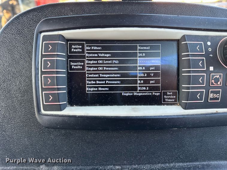 image for item OG9762 2014 Miller Nitro 5240 sprayer