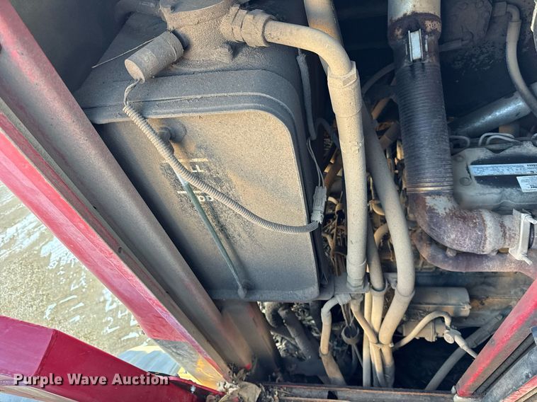 image for item OG9762 2014 Miller Nitro 5240 sprayer