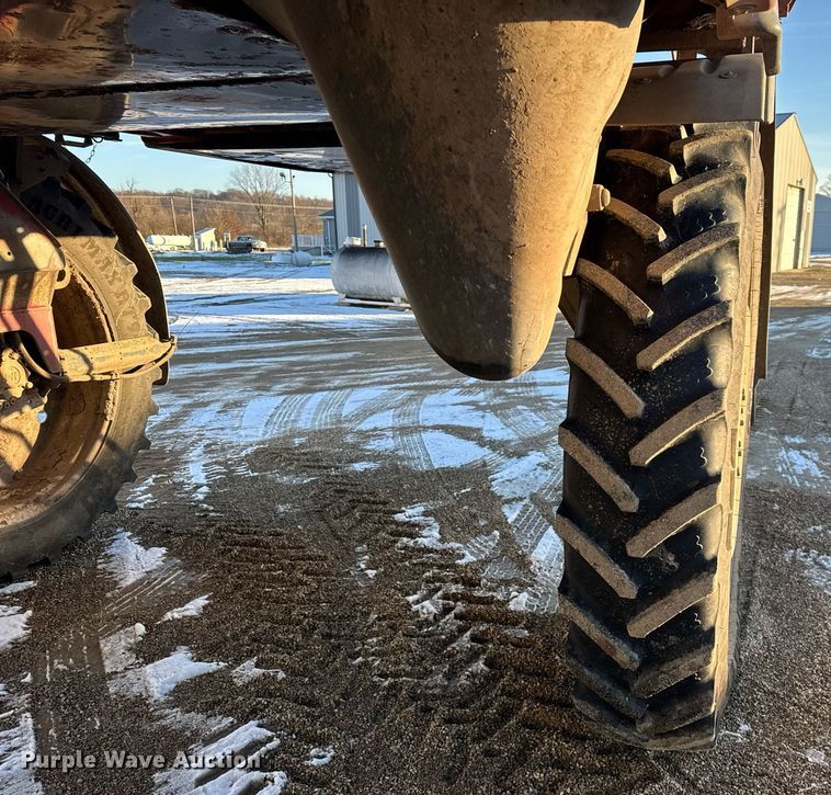 image for item OG9762 2014 Miller Nitro 5240 sprayer