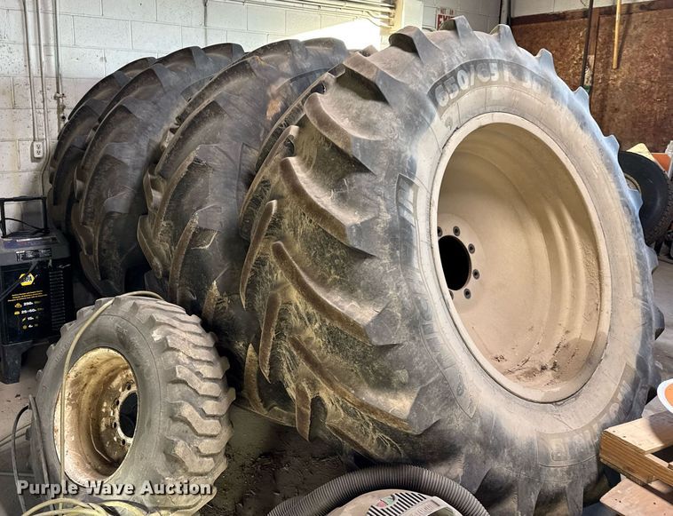 image for item OG9762 2014 Miller Nitro 5240 sprayer