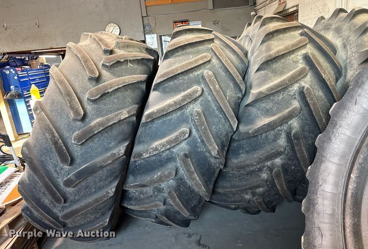 image for item OG9762 2014 Miller Nitro 5240 sprayer