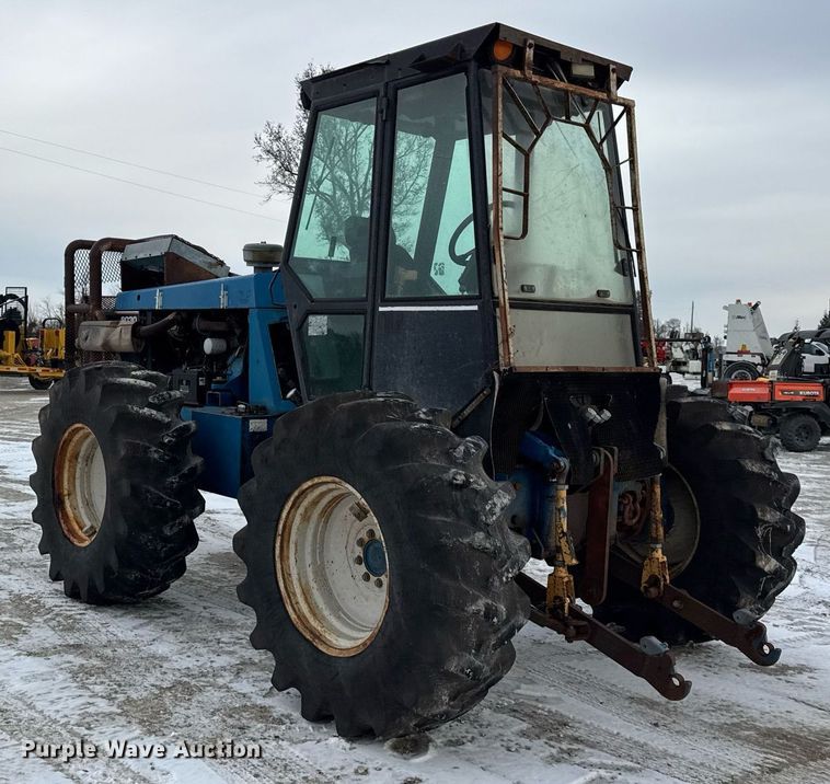 image for item OG9764 Ford  9030 Versatile 4WD bi-directional tractor