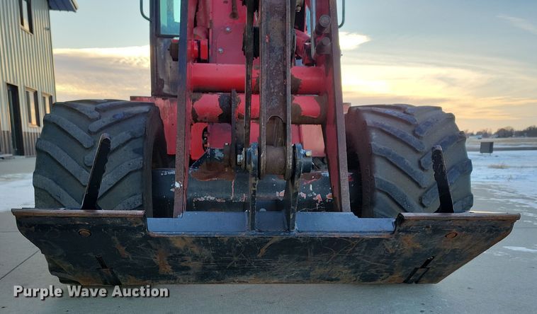 image for item OH9449 Massey Ferguson 7500 wheel loader