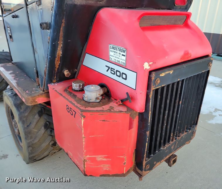 image for item OH9449 Massey Ferguson 7500 wheel loader