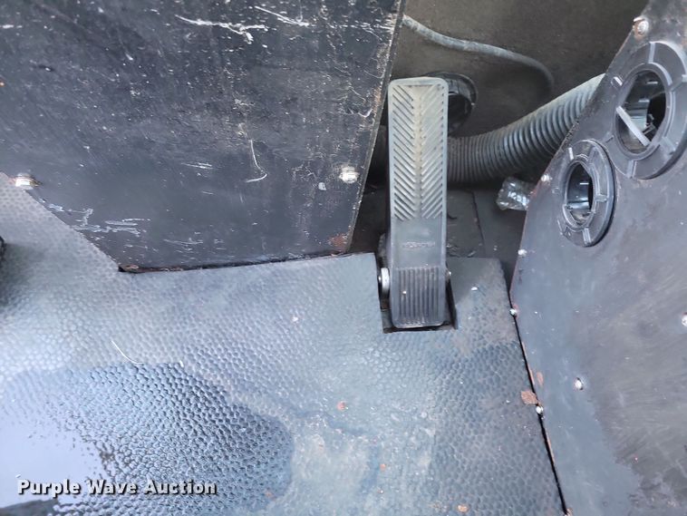 image for item OH9449 Massey Ferguson 7500 wheel loader