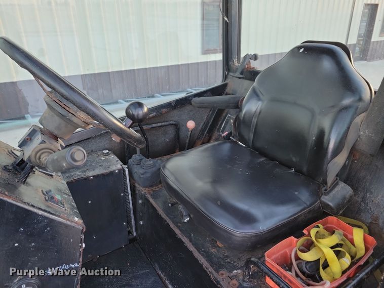 image for item OH9449 Massey Ferguson 7500 wheel loader