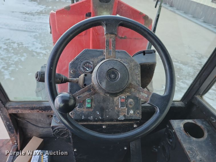 image for item OH9449 Massey Ferguson 7500 wheel loader