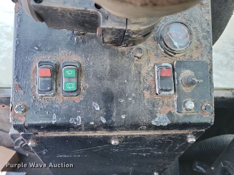 image for item OH9449 Massey Ferguson 7500 wheel loader