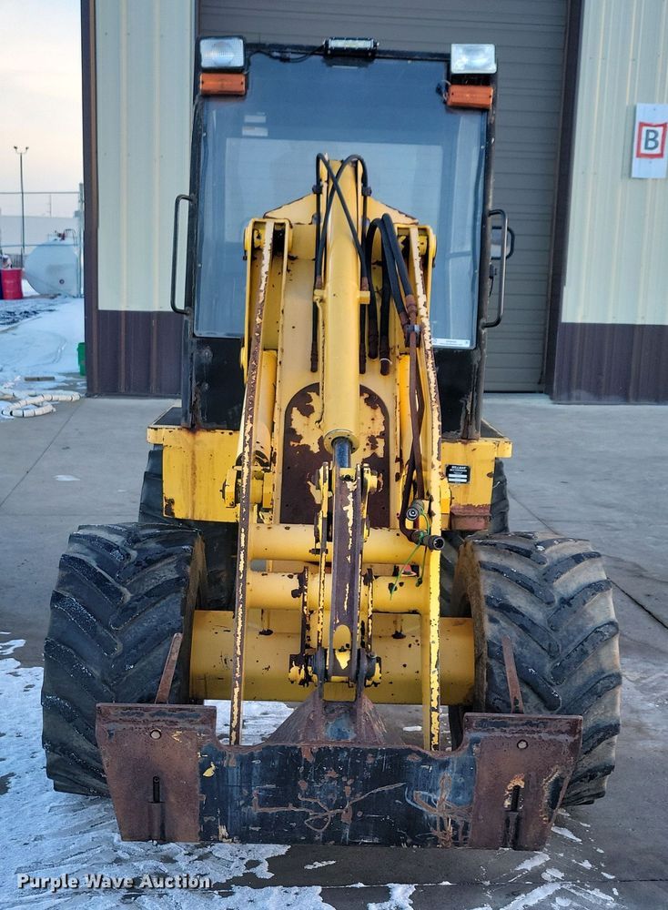 image for item OH9450 2000 Willmar Wrangler 4500 wheel loader