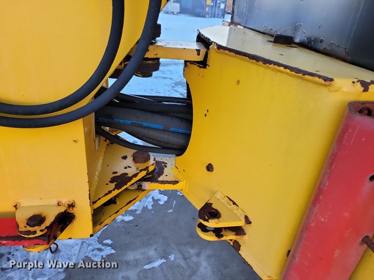 image for item OH9450 2000 Willmar Wrangler 4500 wheel loader