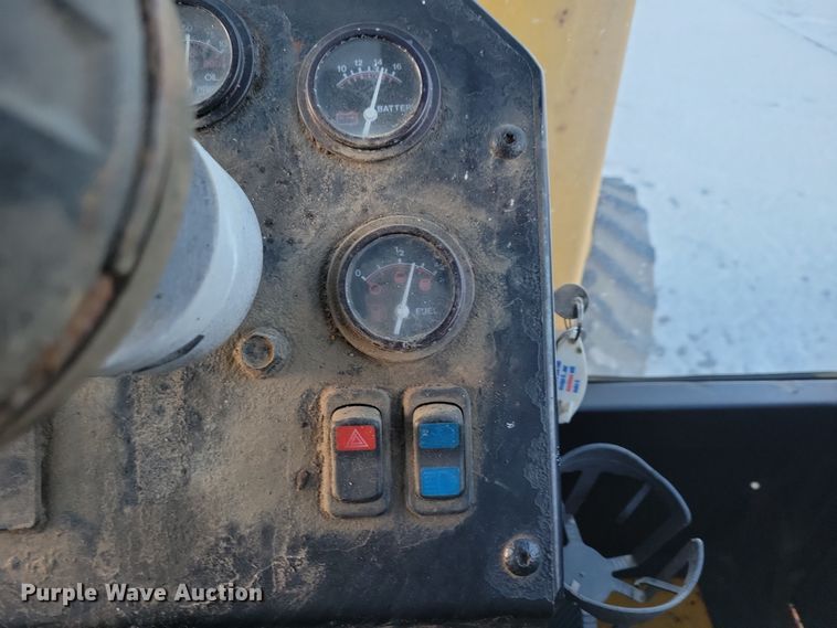 image for item OH9450 2000 Willmar Wrangler 4500 wheel loader