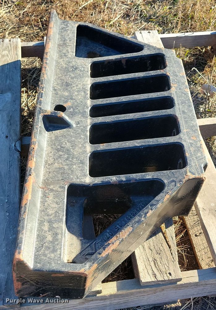 image for item OH9452 Tractor brackets