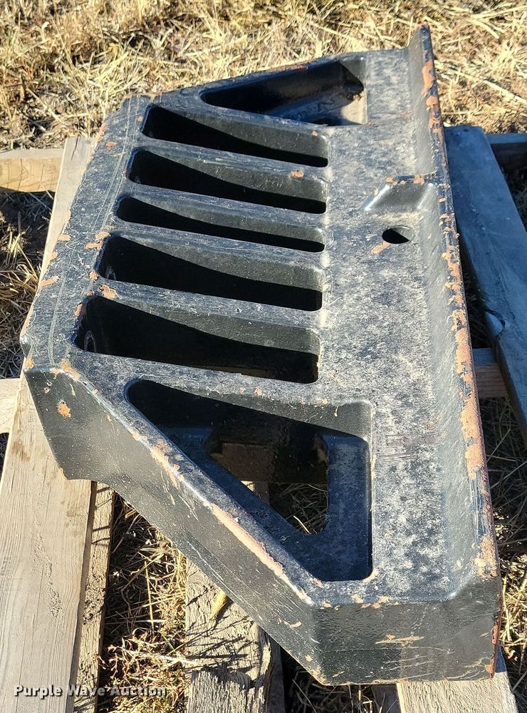 image for item OH9452 Tractor brackets