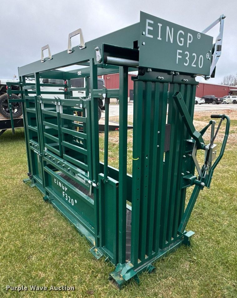 image for item OJ9270 EINGP F320 livestock squeeze chute