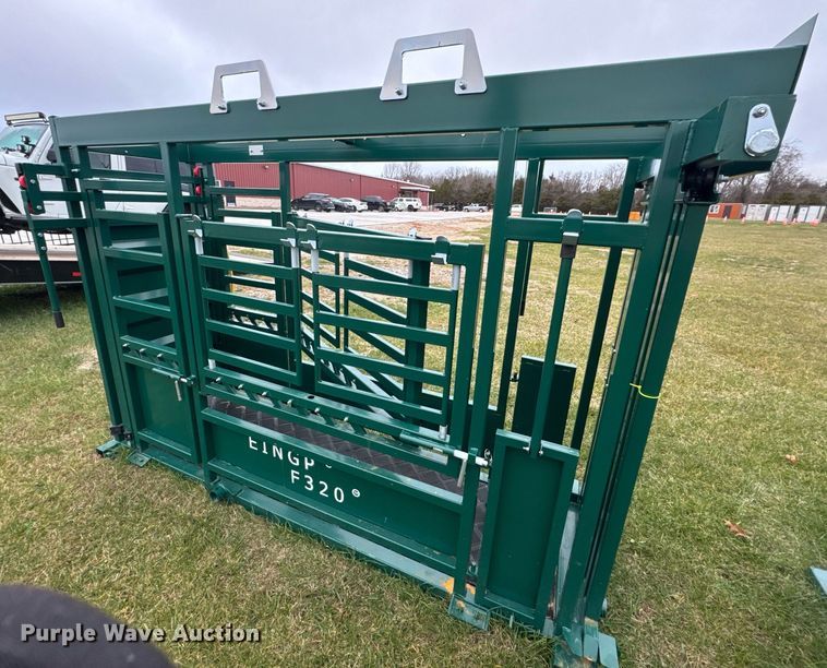 image for item OJ9270 EINGP F320 livestock squeeze chute