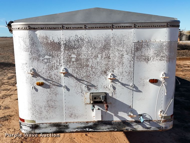 image for item ZA0516 1976 Timpte grain trailer