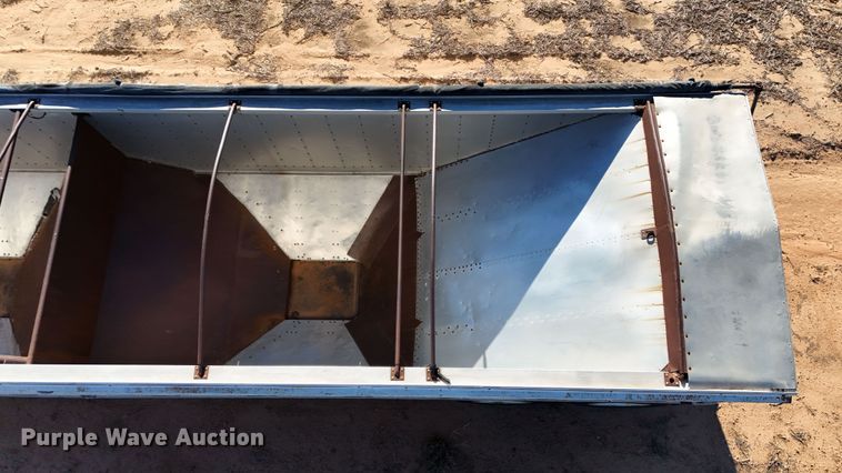 image for item ZA0516 1976 Timpte grain trailer