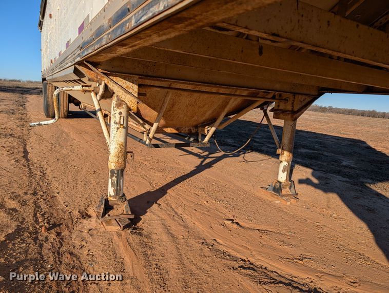 image for item ZA0516 1976 Timpte grain trailer