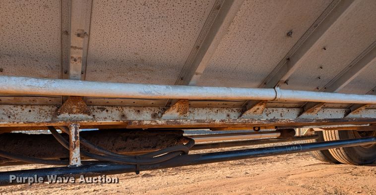 image for item ZA0516 1976 Timpte grain trailer