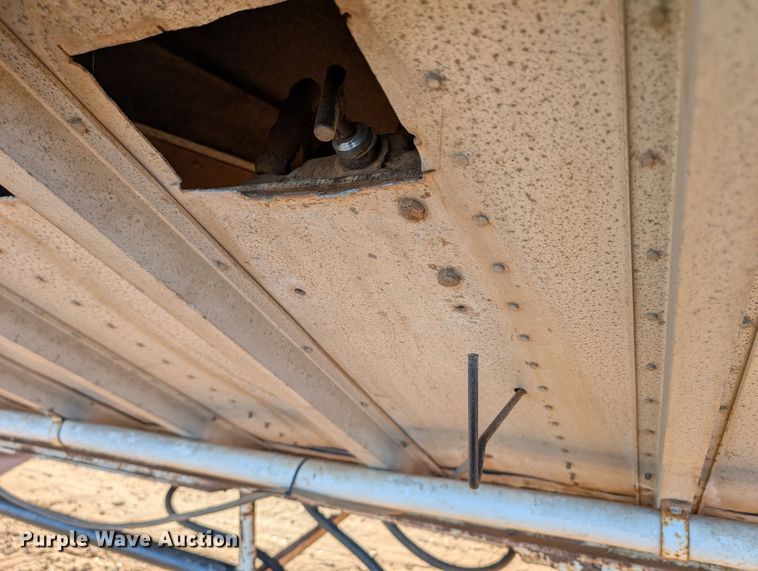 image for item ZA0516 1976 Timpte grain trailer