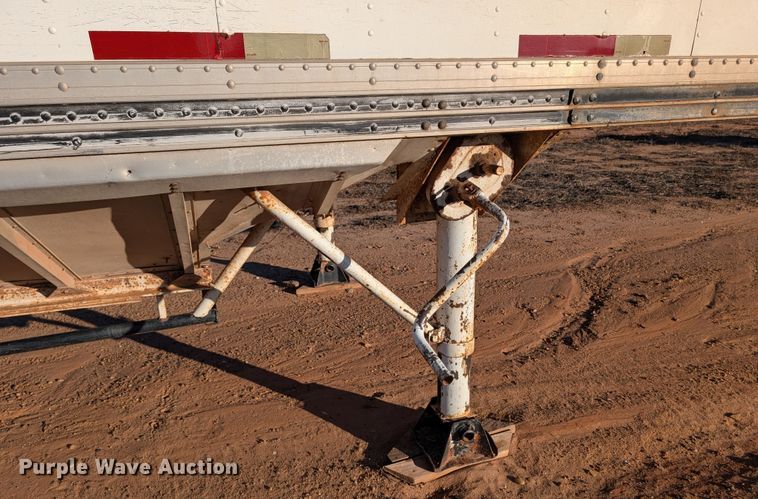 image for item ZA0516 1976 Timpte grain trailer