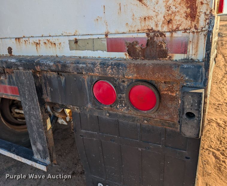 image for item ZA0516 1976 Timpte grain trailer