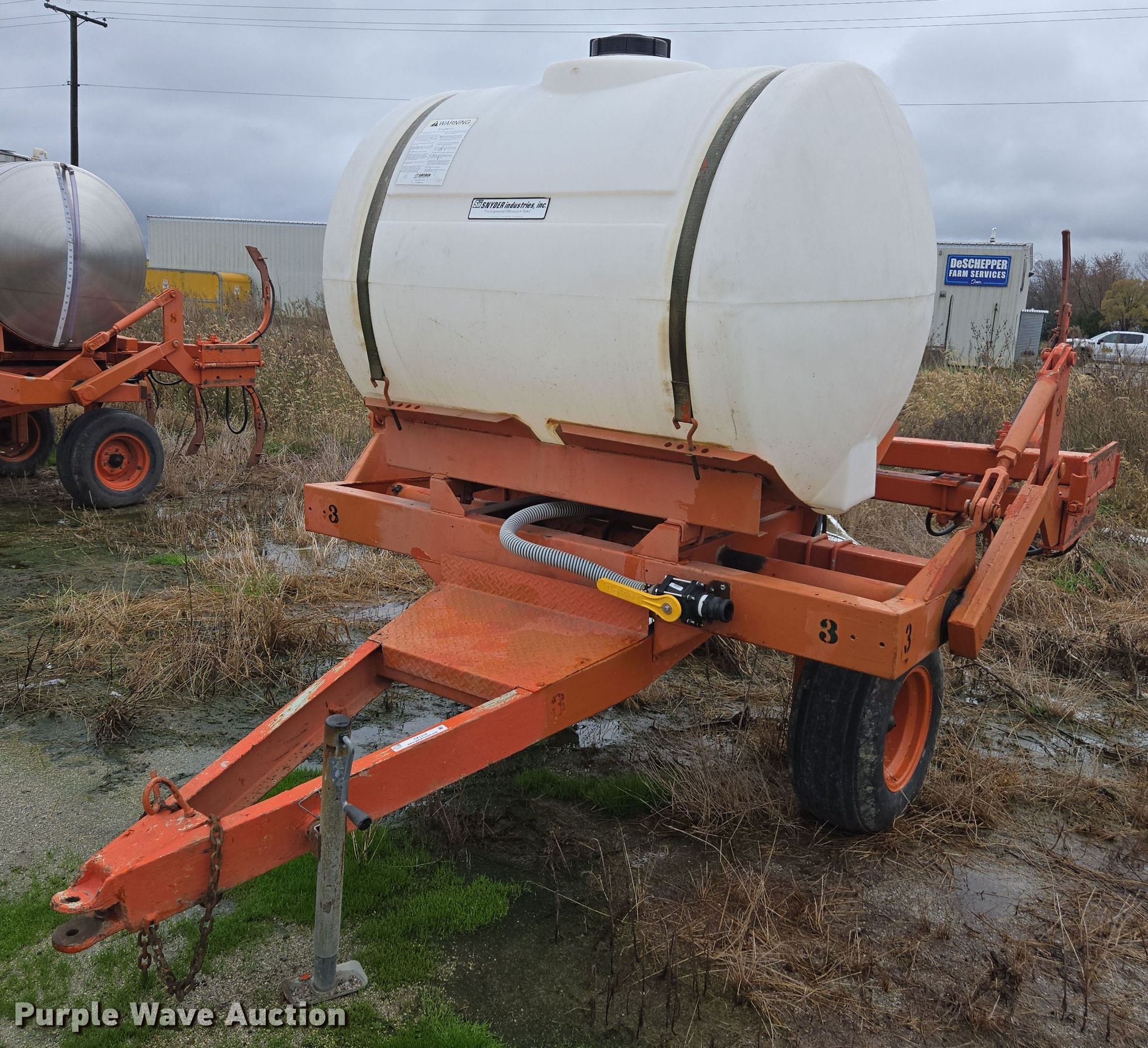 Clark liquid fertilizer applicator in Bremen, IN | Item DX1578