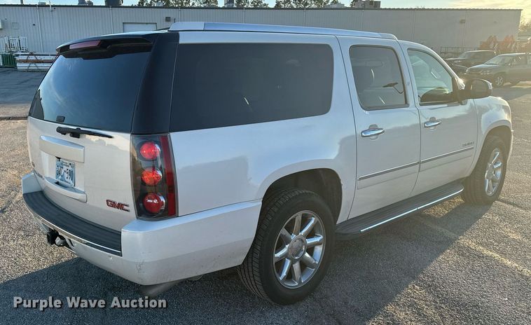 image for item DF8439 2012 GMC Yukon Denali SUV